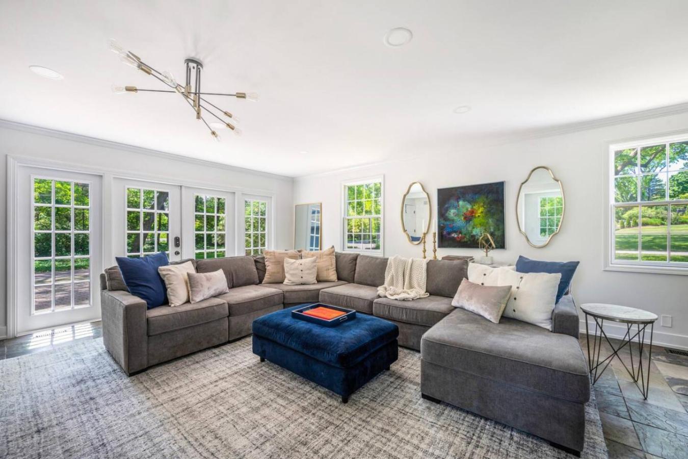Spacious, Luxury Renovated Home With 4 Kings, Firepit Glen Ellyn Exteriör bild